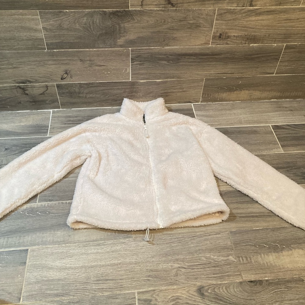 Women’s Cream Fluffy Jacket | Size Medium